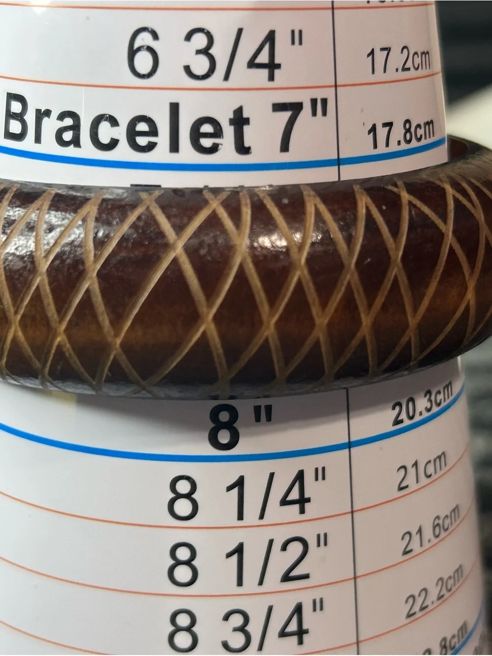 Vintage Carved Wood Bangle Bracelet - Dark Brown Glossy Lattice Criss-Cross